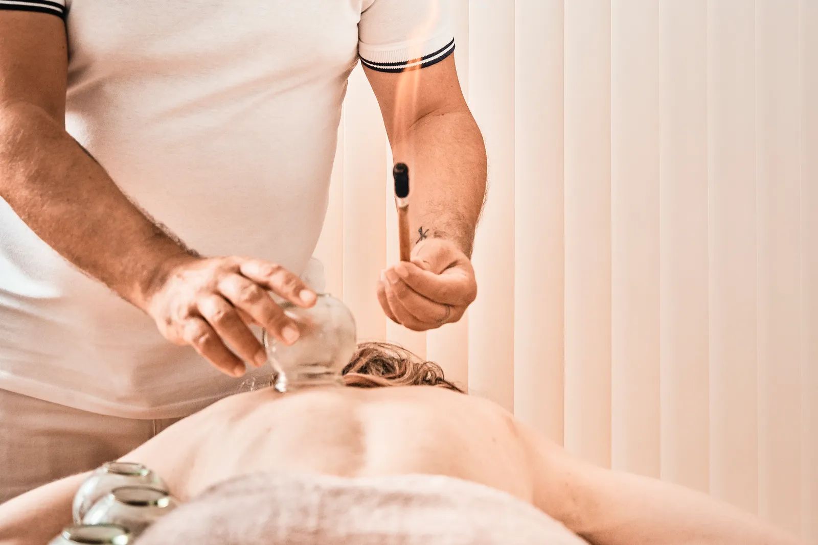 Corso di Massaggio Decontratturante + Cupping Therapy
